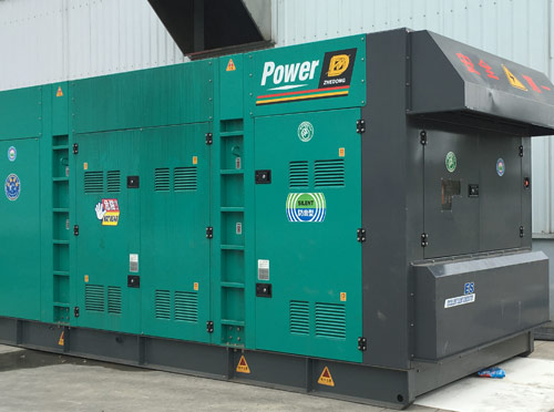 清徐升级发电机组的过程中需要注意哪些安全事项？